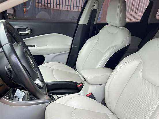 JEEP-COMPASS-2.0 16V FLEX LONGITUDE AUTOMÁTICO JEEP-COMPASS-2019