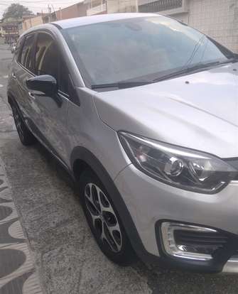RENAULT-CAPTUR-2021