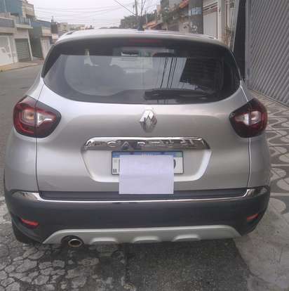 RENAULT-CAPTUR-2021