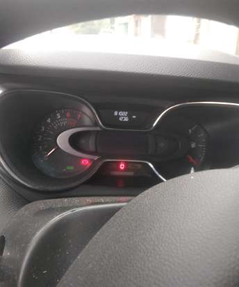 RENAULT-CAPTUR-2021