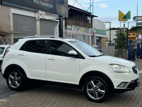 SSANGYONG KORANDO 2.0 GLS 4X4 16V TURBO DIESEL 4P AUTOMÁTICO