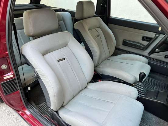 VOLKSWAGEN-PARATI-1990