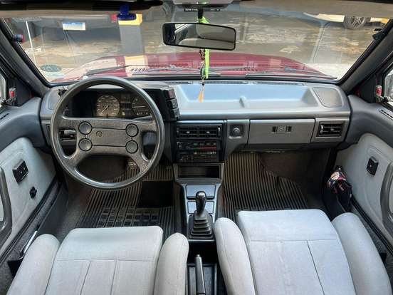 VOLKSWAGEN-PARATI-1990