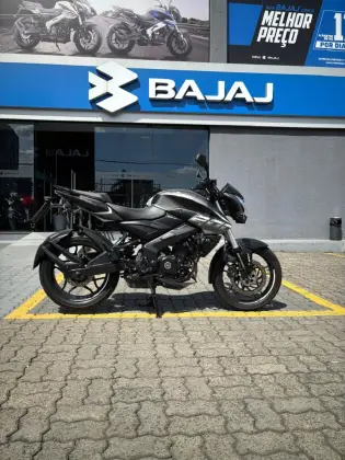 BAJAJ DOMINAR 200 