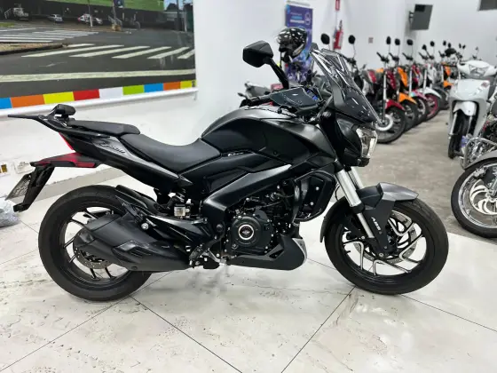 BAJAJ DOMINAR 400 