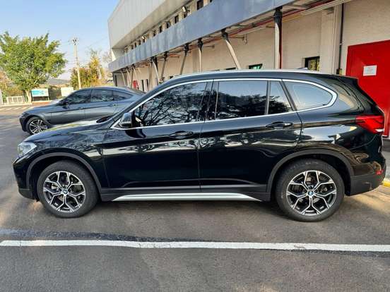 BMW-X1-2.0 16V TURBO ACTIVEFLEX SDRIVE20I X-LINE 4P AUTOMÁTICO BMW-X1-2021