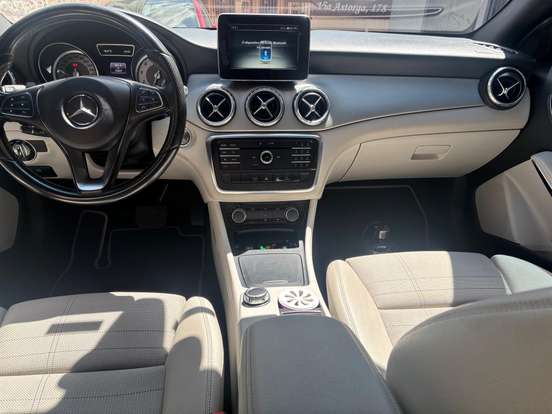 MERCEDES-BENZ-GLA 200-1.6 CGI ADVANCE 16V TURBO FLEX 4P AUTOMÁTICO MERCEDES-BENZ-GLA 200-2015