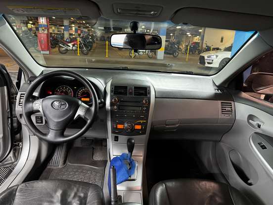 TOYOTA-COROLLA-1.8 GLI 16V FLEX 4P AUTOMÁTICO TOYOTA-COROLLA-2011