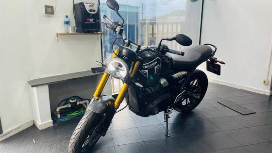 TRIUMPH SCRAMBLER 400 X 