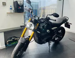 TRIUMPH SCRAMBLER 400 X TRIUMPH SCRAMBLER 400 X