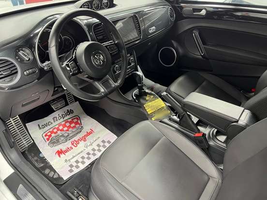 VOLKSWAGEN-FUSCA-2014