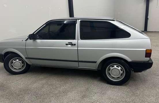 VOLKSWAGEN-GOL-1989