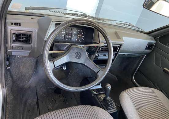 VOLKSWAGEN-GOL-1989