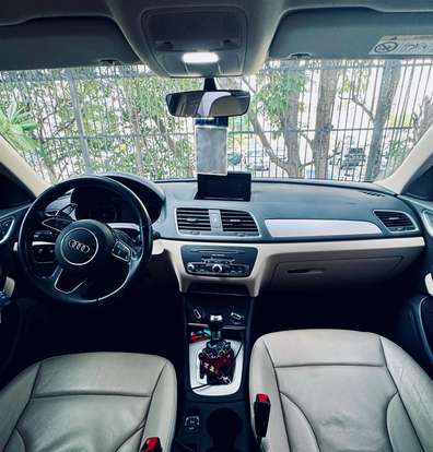 AUDI-Q3-2018