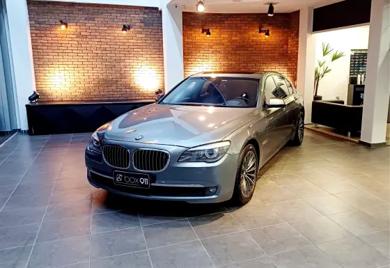 BMW 750i 4.4 SEDAN V8 32V GASOLINA 4P AUTOMÁTICO