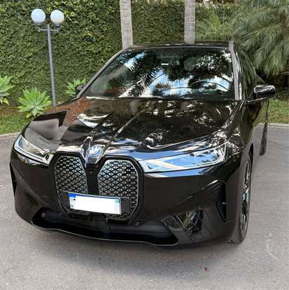 BMW-iX-2024