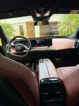 BMW-iX-2024