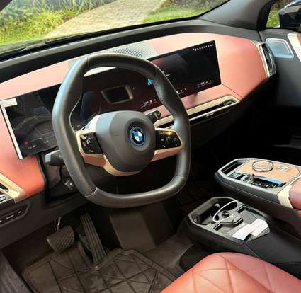 BMW-iX-2024