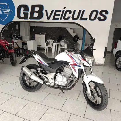 HONDA CB 300R 
