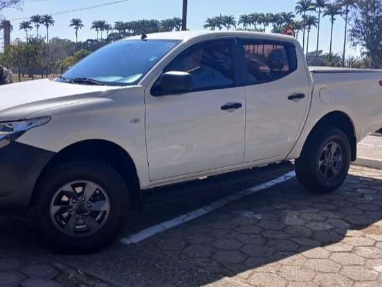 MITSUBISHI-L200 TRITON-2.4 16V TURBO DIESEL GL CD 4X4 MANUAL MITSUBISHI-L200 TRITON-2021
