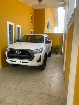 TOYOTA HILUX 2.8 D-4D TURBO DIESEL CD POWER PACK 4X4 AUTOMÁTICO