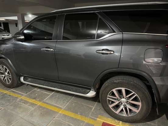TOYOTA-HILUX SW4-2016
