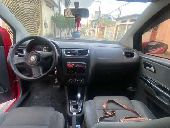 VOLKSWAGEN-FOX-2011