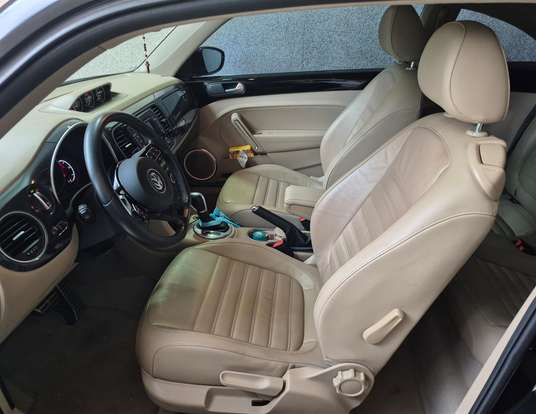VOLKSWAGEN-FUSCA-2014