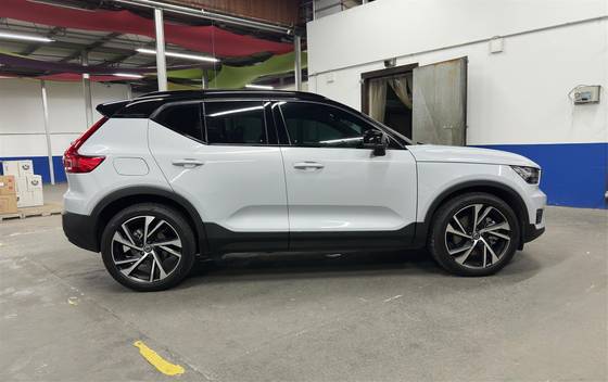 /en/city/cate-car-used-car/volvo-xc40-2021-1-5-t5-recharge-r-design-geartronic-48420887127525376/-3