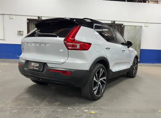 /en/city/cate-car-used-car/volvo-xc40-2021-1-5-t5-recharge-r-design-geartronic-48420887127525376/-6
