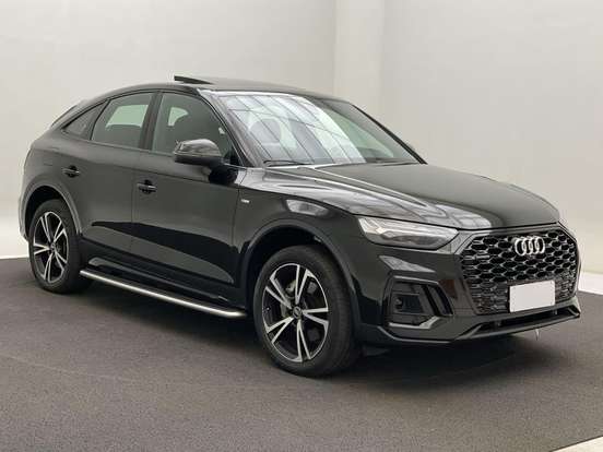 AUDI-Q5-2021