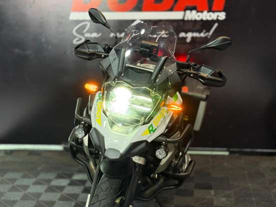 BMW-R 1250 GS PREMIUM TRIPLE BLACK BMW-R 1250 GS PREMIUM TRIPLE BLACK-2022