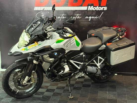 BMW-R 1250 GS PREMIUM TRIPLE BLACK BMW-R 1250 GS PREMIUM TRIPLE BLACK-2022