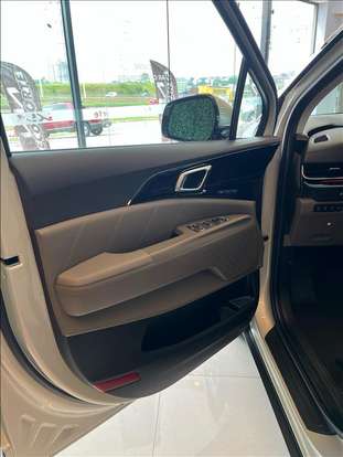 KIA-CARNIVAL-2024