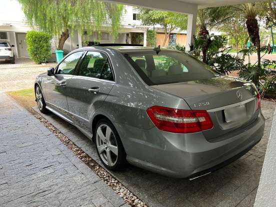 MERCEDES-BENZ-E 250-1.8 CGI AVANTGARDE 16V GASOLINA 4P AUTOMÁTICO MERCEDES-BENZ-E 250-2012