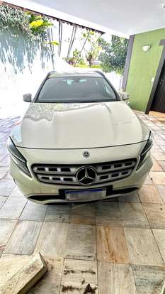 MERCEDES-BENZ-GLA 200-2018