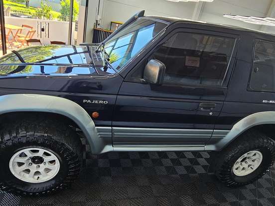 MITSUBISHI-PAJERO-3.0 GLS-B 4X4 V6 24V GASOLINA 2P MANUAL MITSUBISHI-PAJERO-1996