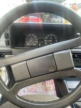 VOLKSWAGEN-VOYAGE-1988