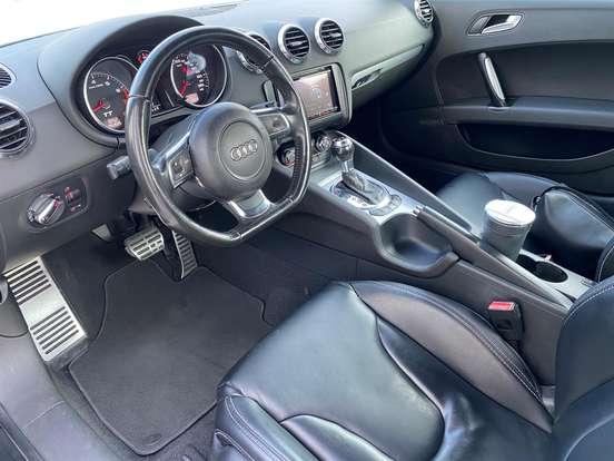AUDI-TT-2008