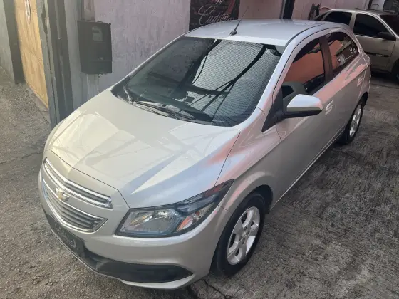 CHEVROLET ONIX 1.4 MPFI LT 8V FLEX 4P MANUAL CHEVROLET ONIX 1.4 MPFI LT 8V FLEX 4P MANUAL