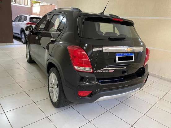 CHEVROLET-TRACKER-2017