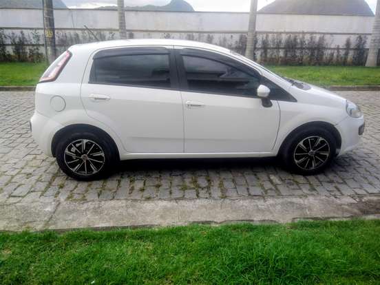 FIAT-PUNTO-1.4 ATTRACTIVE 8V FLEX 4P MANUAL FIAT-PUNTO-2013