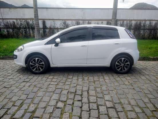 FIAT-PUNTO-1.4 ATTRACTIVE 8V FLEX 4P MANUAL FIAT-PUNTO-2013