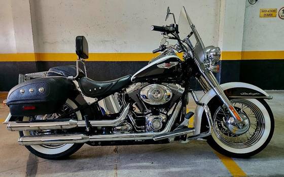 HARLEY-DAVIDSON SOFTAIL DELUXE 