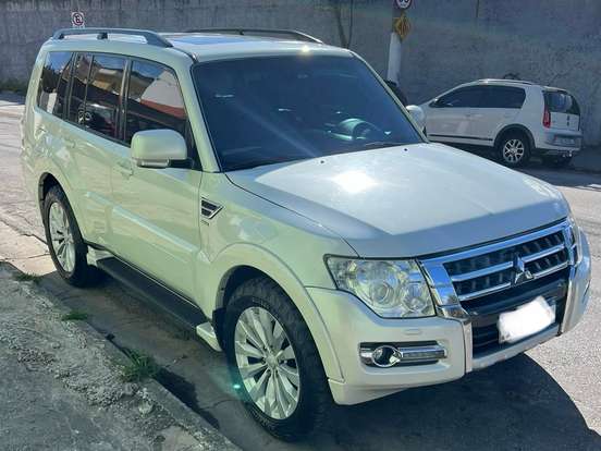 MITSUBISHI-PAJERO-3.2 HPE 4X4 7 LUGARES 16V TURBO INTERCOOLER DIESEL 4P AUTOMÁTICO MITSUBISHI-PAJERO-2015