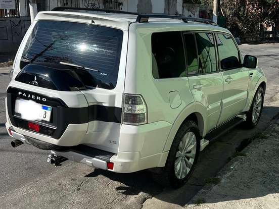MITSUBISHI-PAJERO-3.2 HPE 4X4 7 LUGARES 16V TURBO INTERCOOLER DIESEL 4P AUTOMÁTICO MITSUBISHI-PAJERO-2015