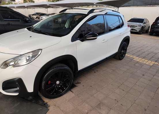 PEUGEOT-2008-2019