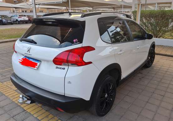 PEUGEOT-2008-2019