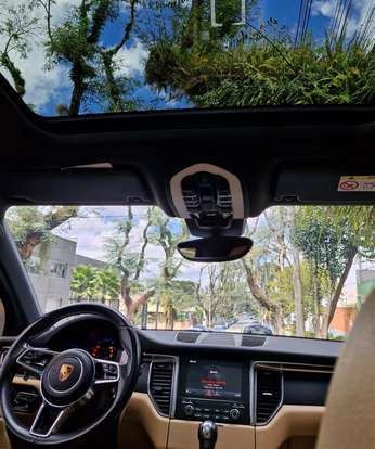 PORSCHE-MACAN-2017