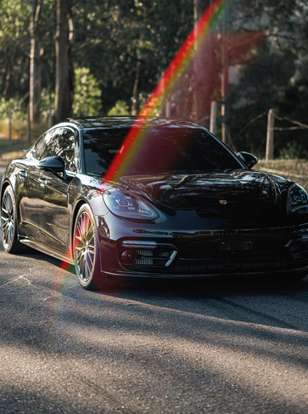 PORSCHE-PANAMERA-2023
